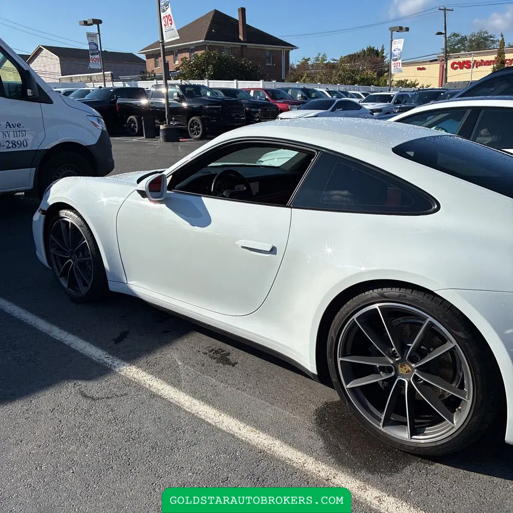 2021 Porsche 911 Carrera