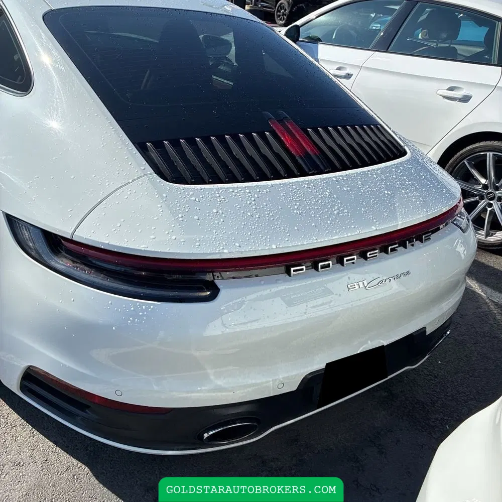 2021 Porsche 911 Carrera