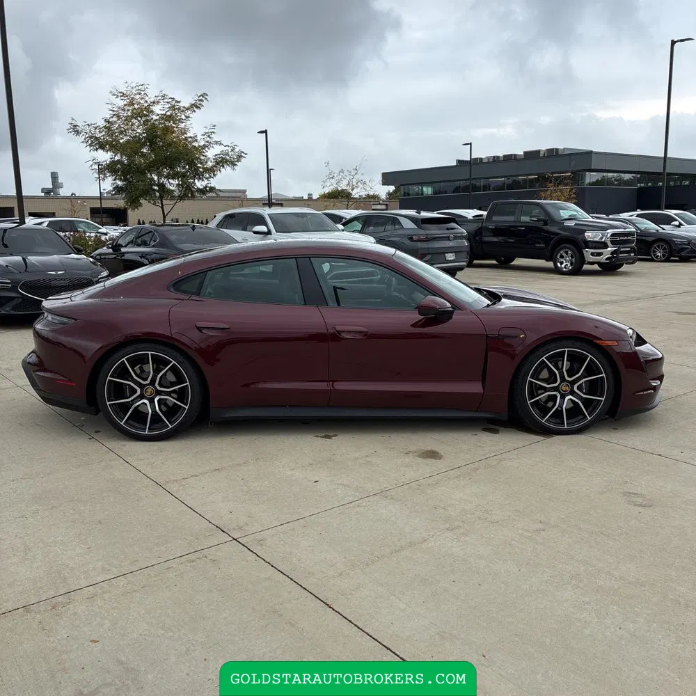 2022 Porsche Taycan Base