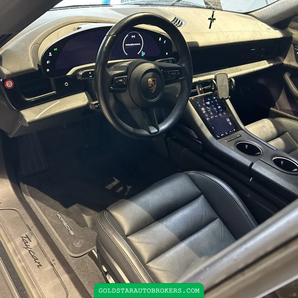 2022 Porsche Taycan Base
