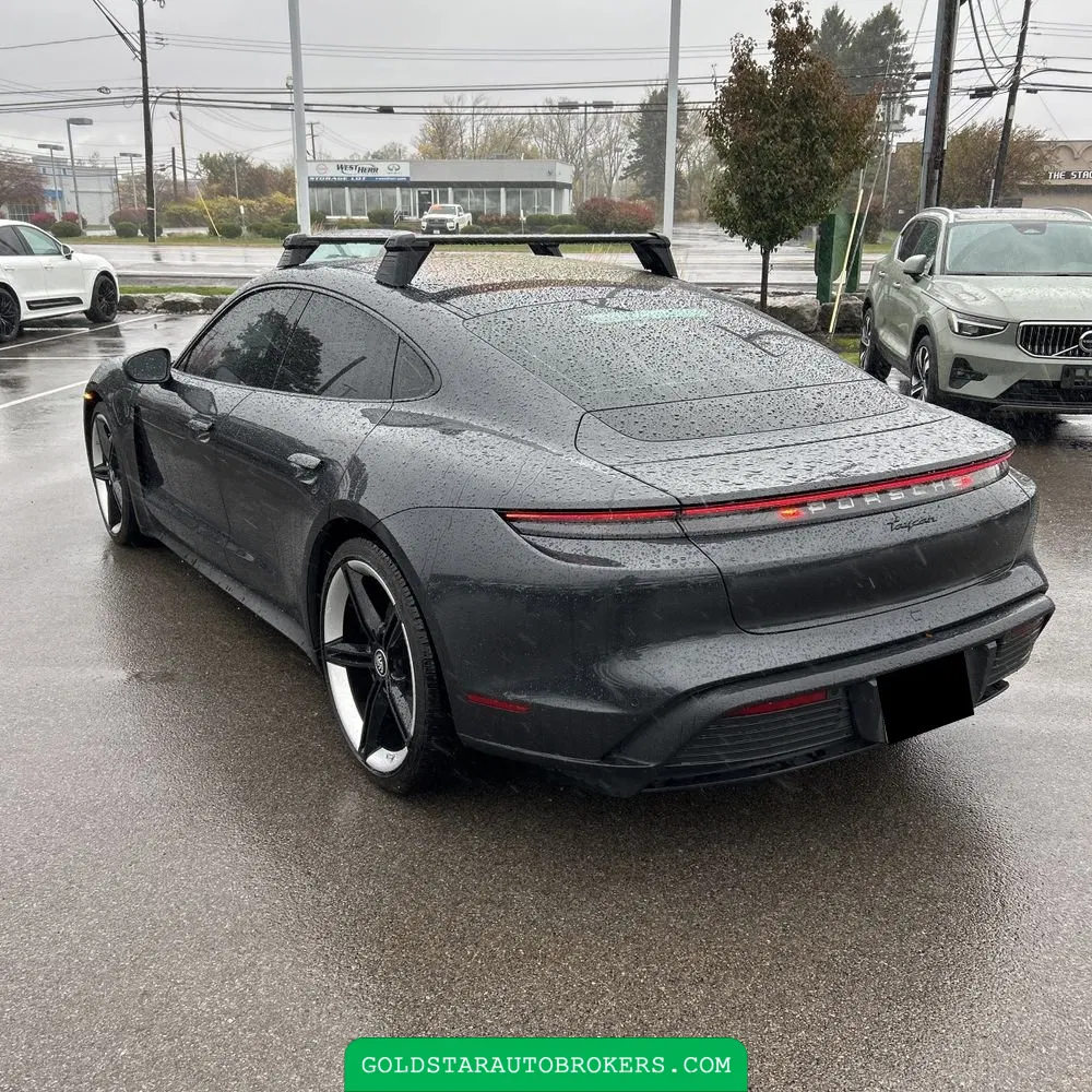 2022 Porsche Taycan Base