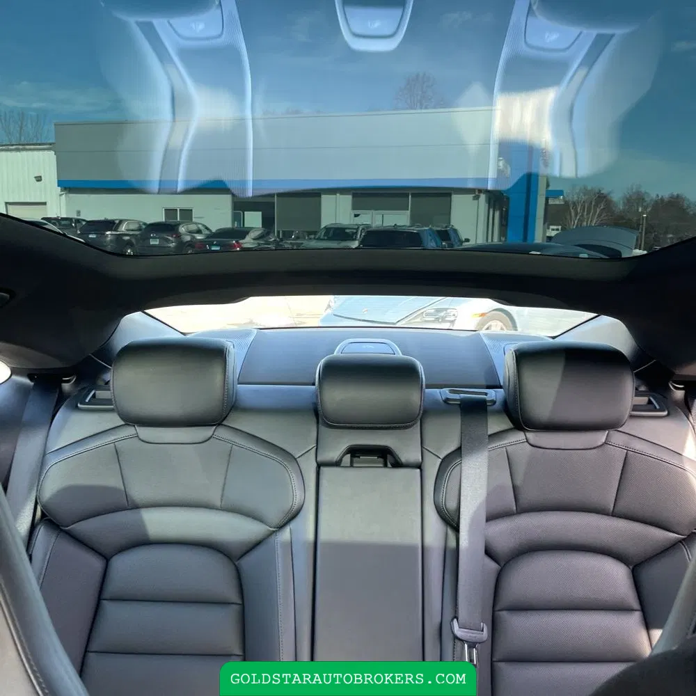 2022 Porsche Taycan Base