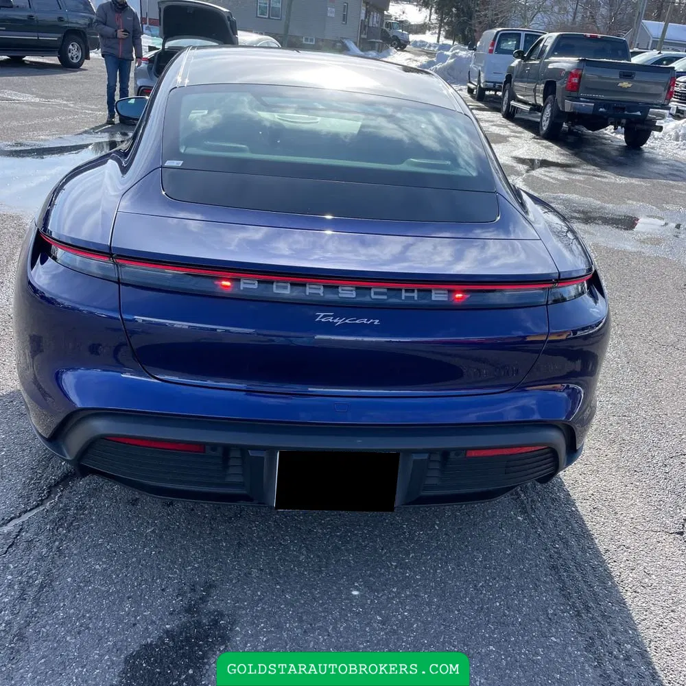 2022 Porsche Taycan Base