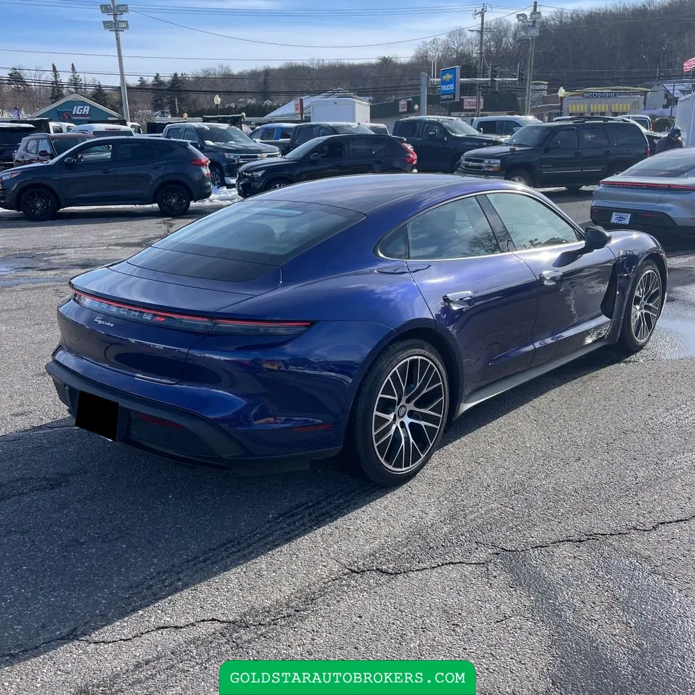 2022 Porsche Taycan Base