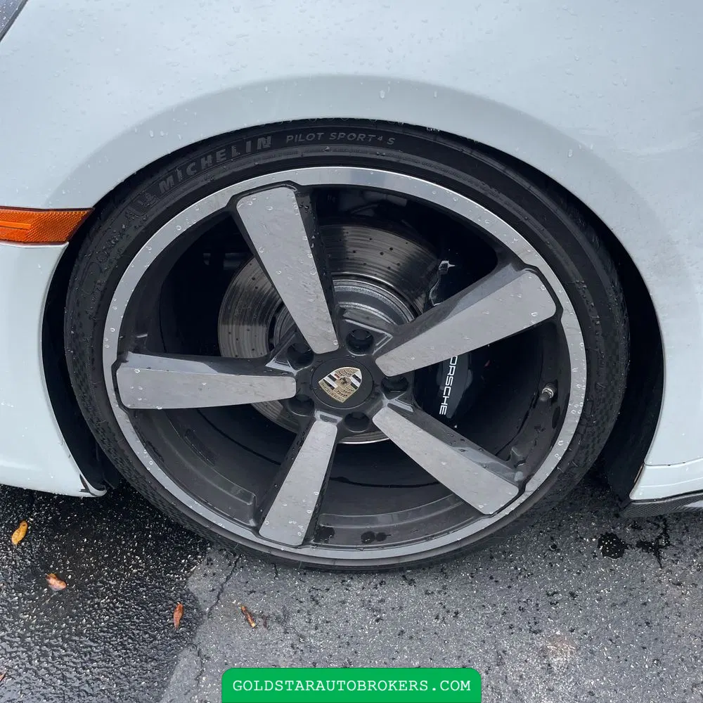 2020 Porsche 911 Carrera 4S