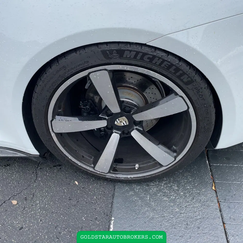 2020 Porsche 911 Carrera 4S