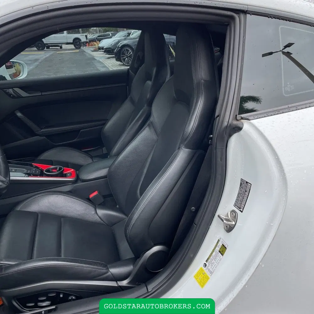 2020 Porsche 911 Carrera 4S