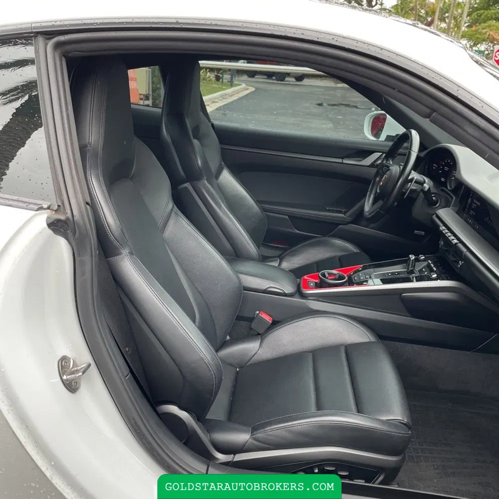 2020 Porsche 911 Carrera 4S