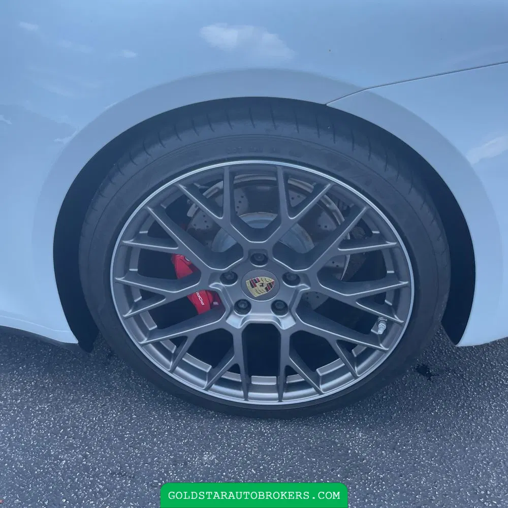 2020 Porsche 911 Carrera 4S