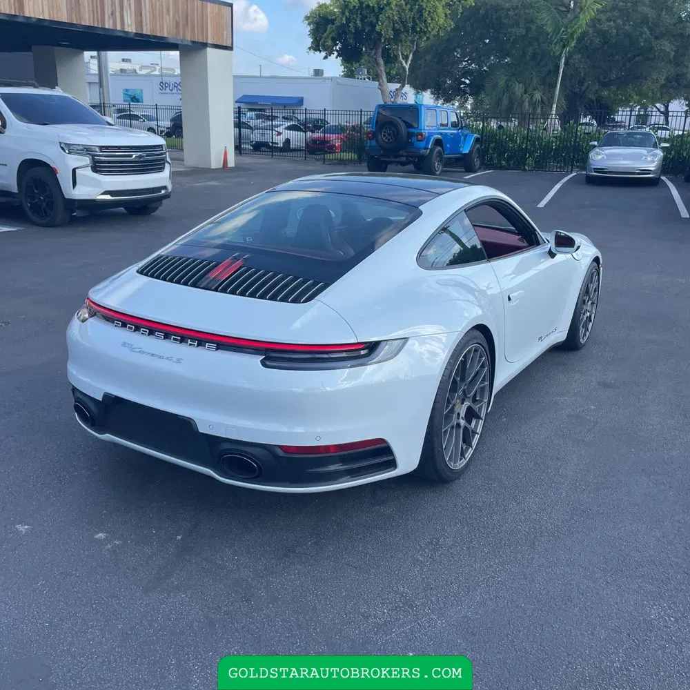 2020 Porsche 911 Carrera 4S