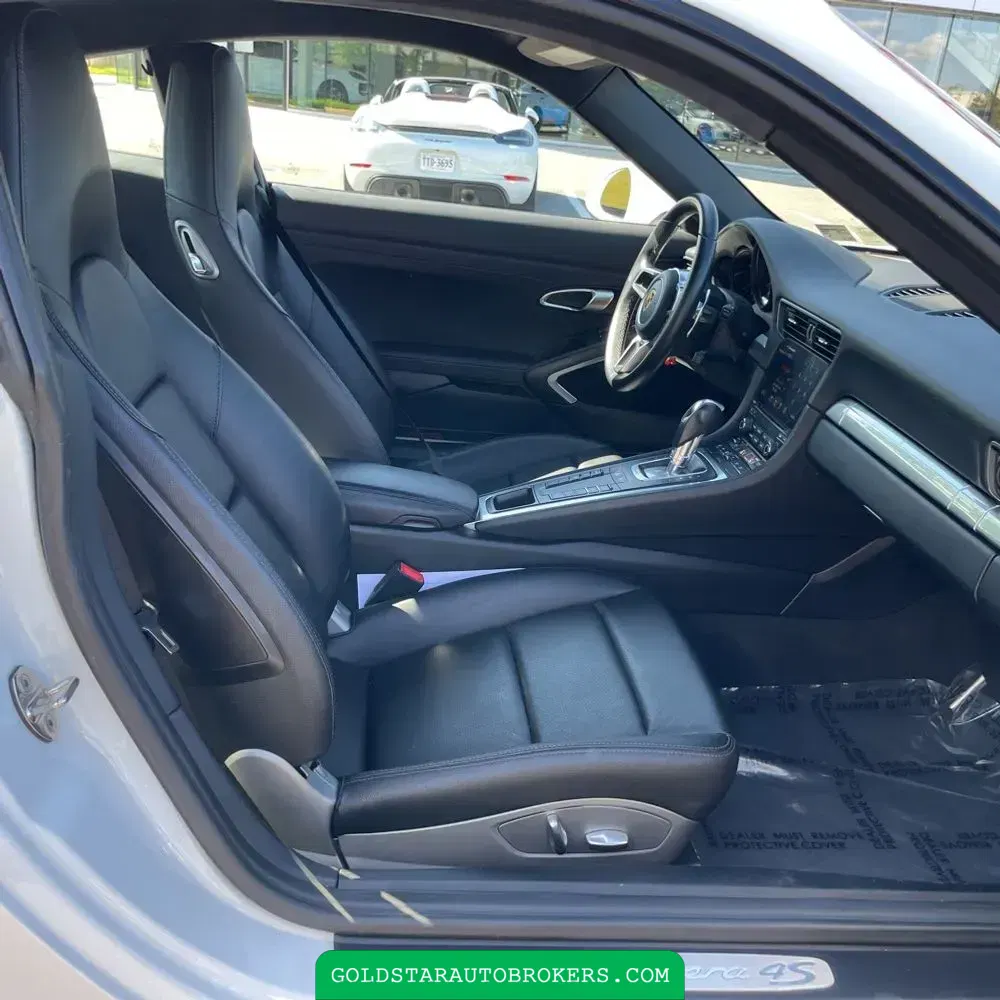 2019 Porsche 911 Carrera 4S