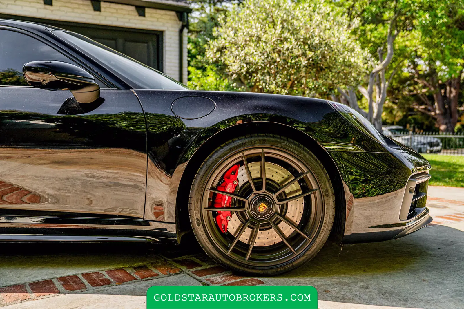 2024 Porsche 911 Carrera 4 GTS