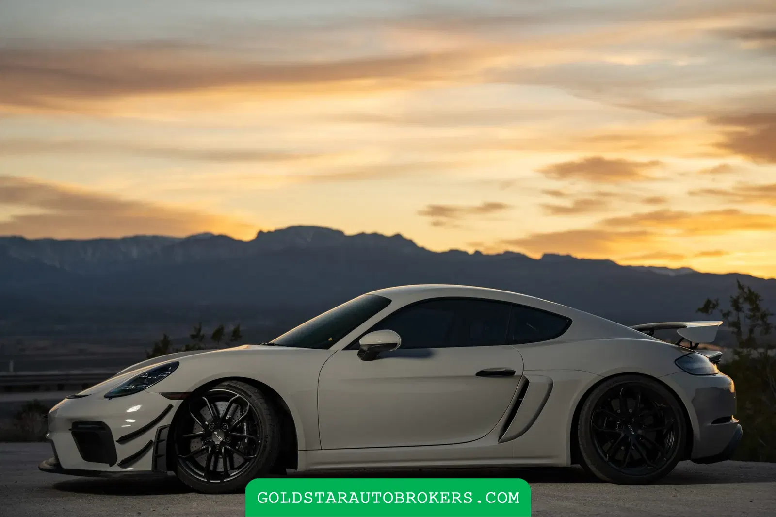 2020 Porsche 718 Cayman GT4 DeMan 4.5L 6-Speed