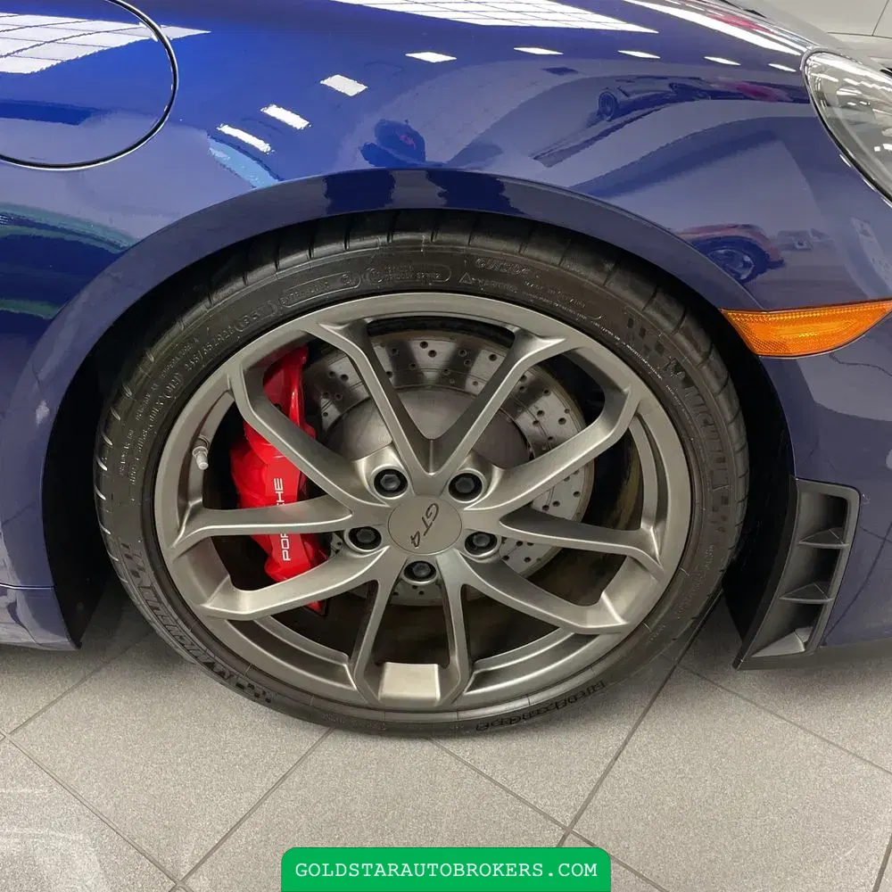 2021 Porsche 718 Cayman GT4