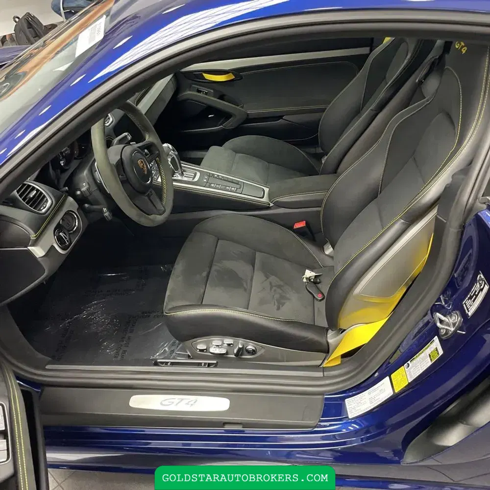 2021 Porsche 718 Cayman GT4