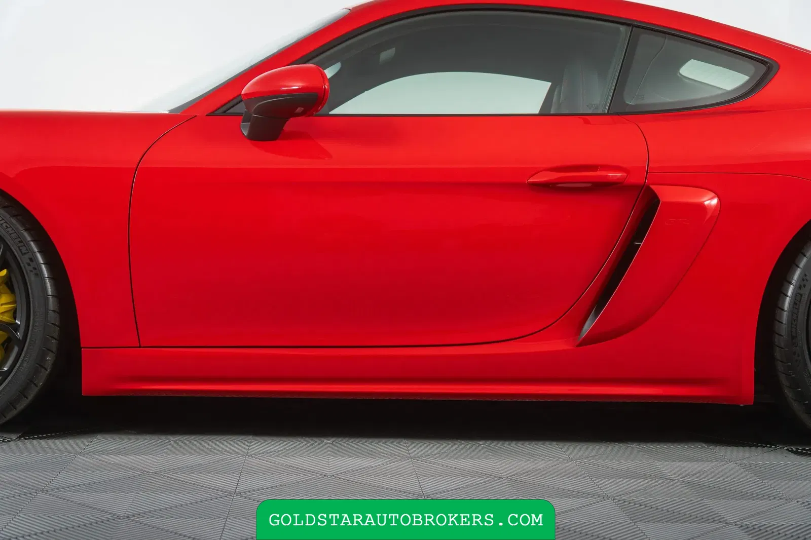2020 Porsche 718 Cayman GT4 6-Speed