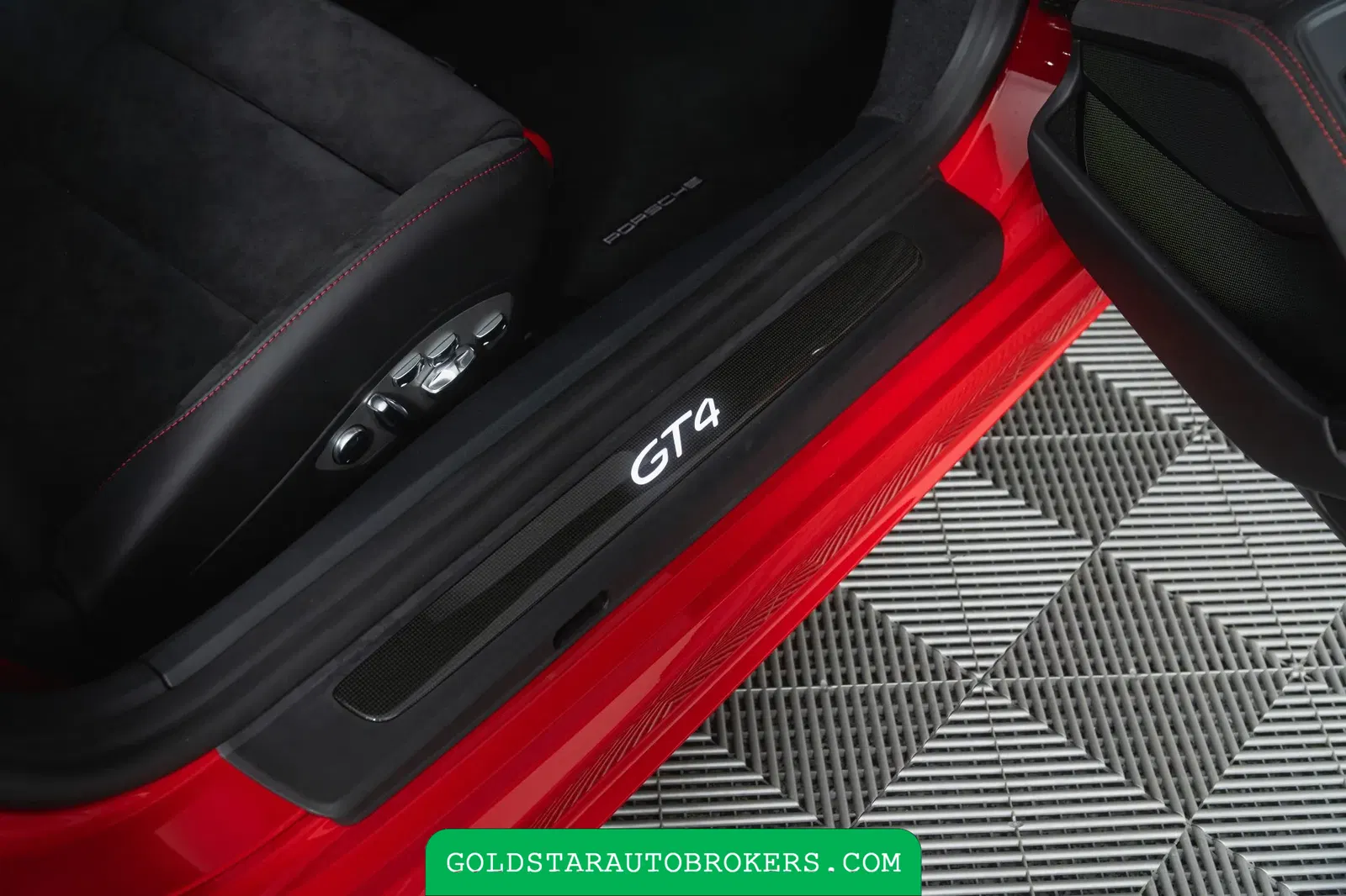 2020 Porsche 718 Cayman GT4 6-Speed