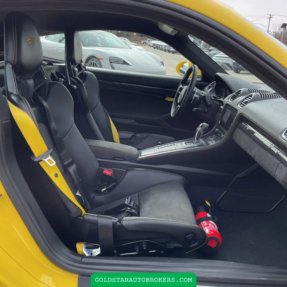 2021 Porsche 718 Cayman GT4