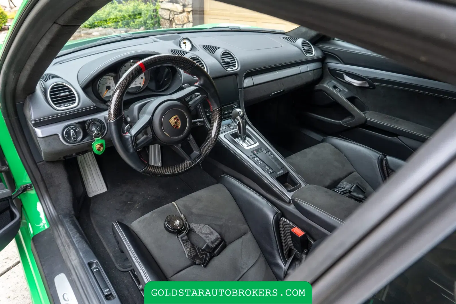 2022 Porsche 718 Cayman GT4
