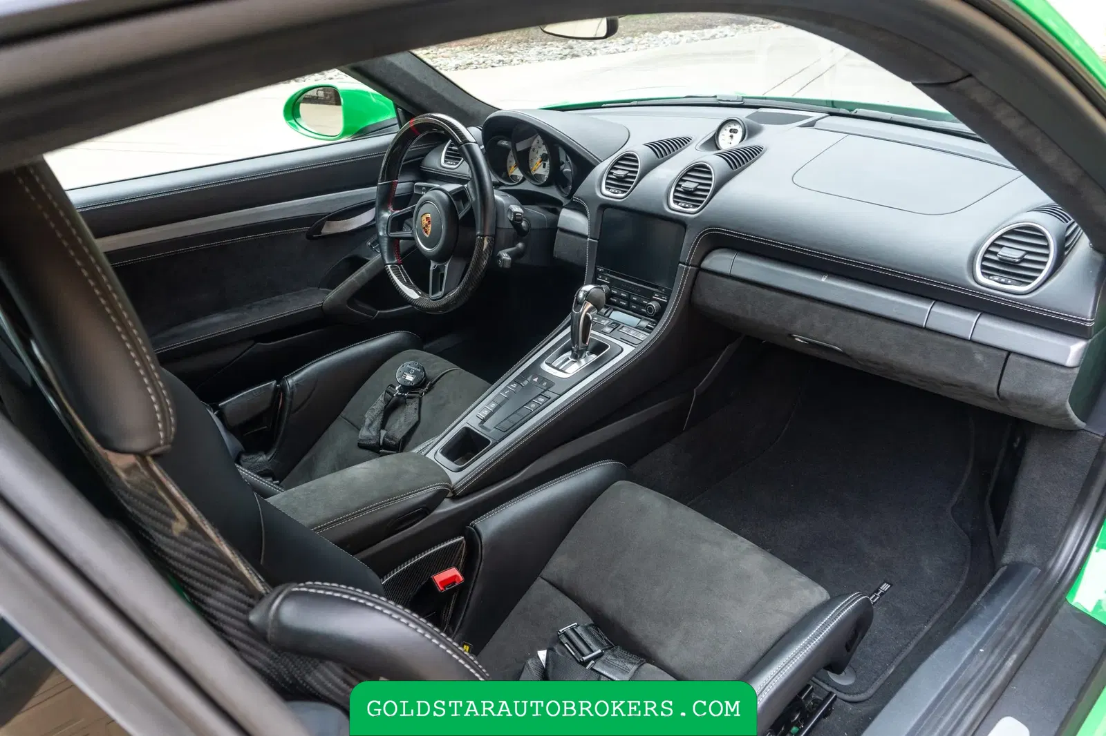 2022 Porsche 718 Cayman GT4