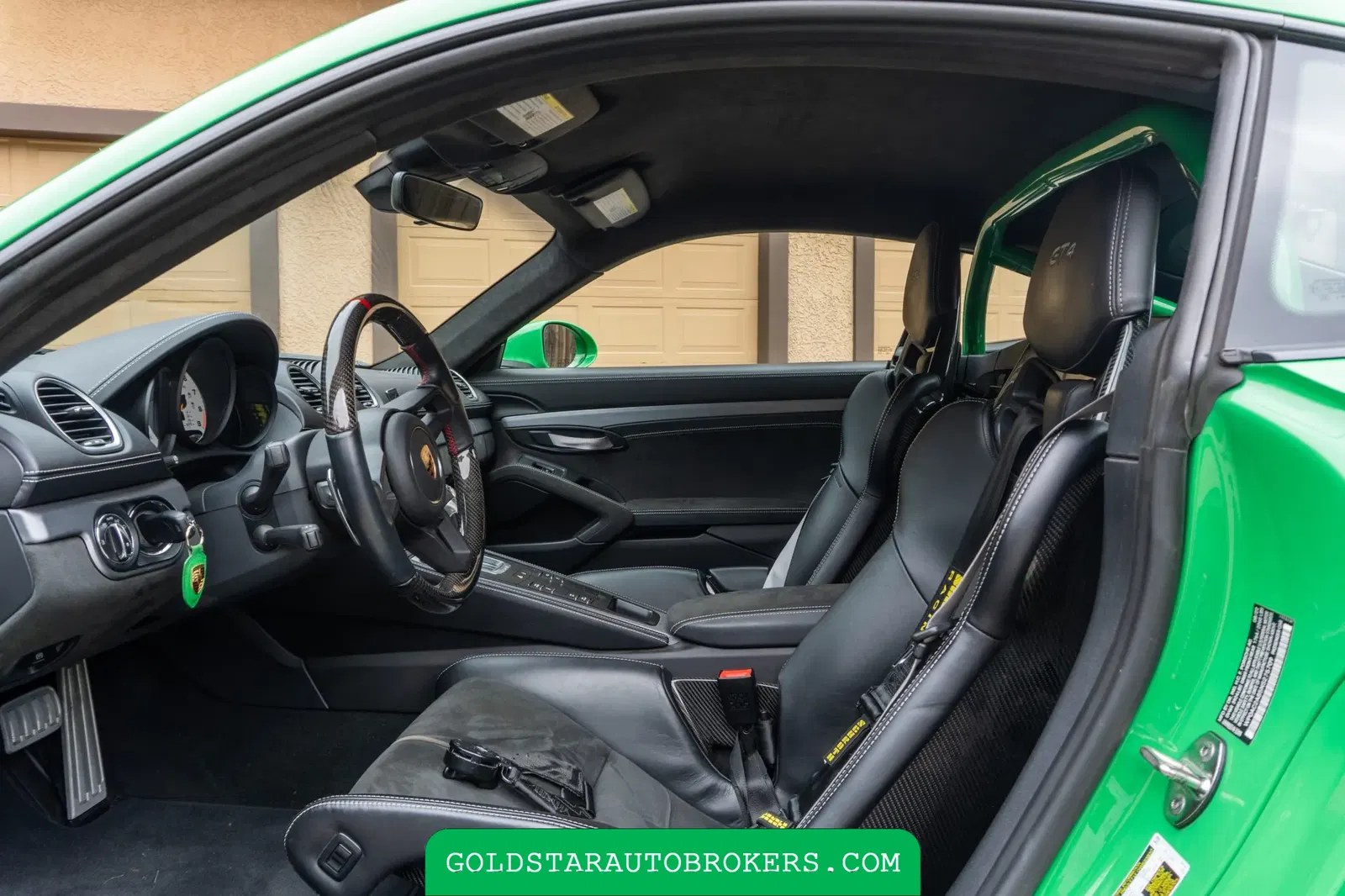 2022 Porsche 718 Cayman GT4