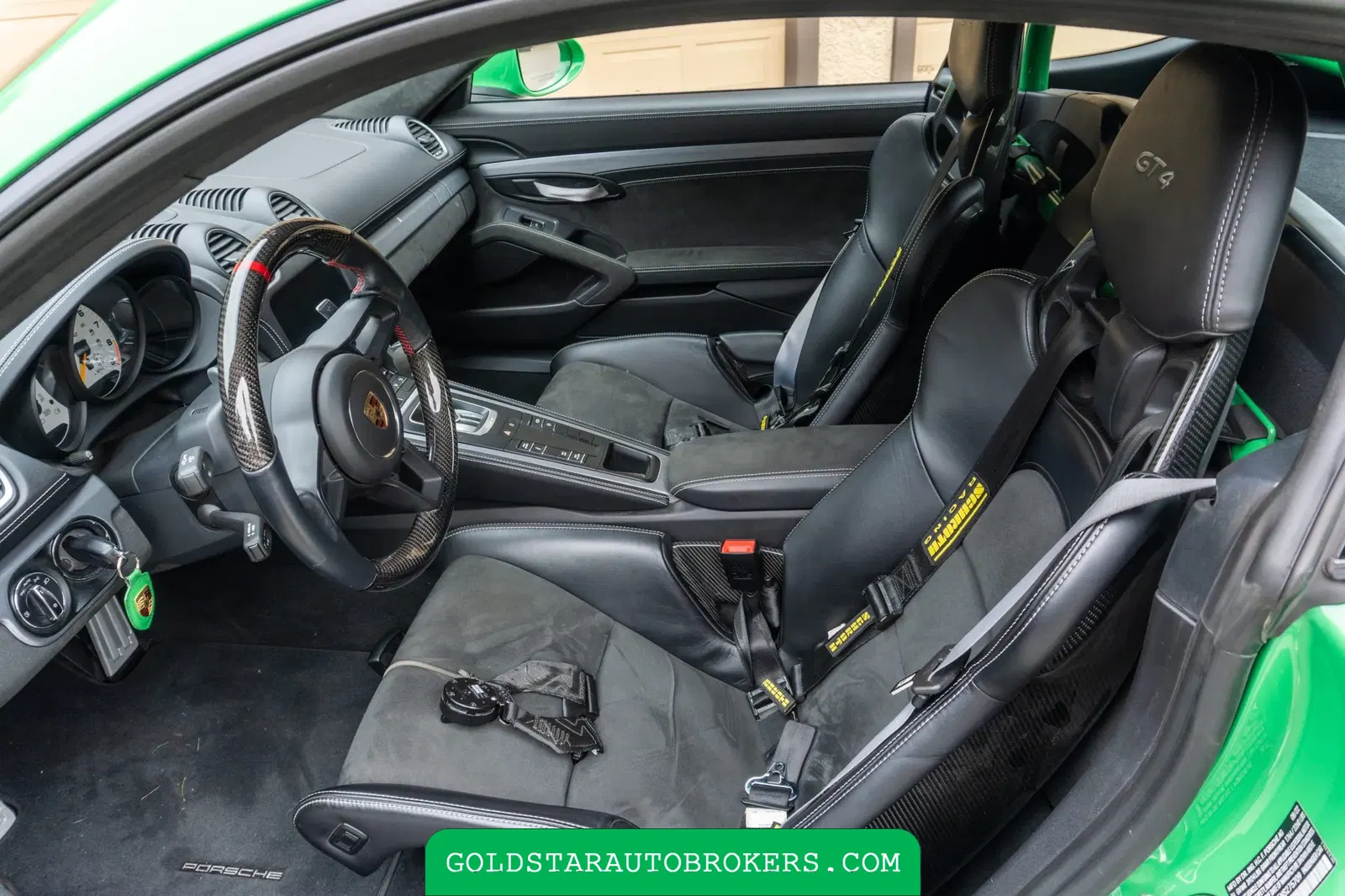 2022 Porsche 718 Cayman GT4