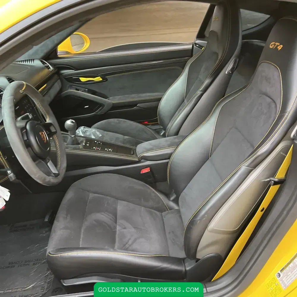 2021 Porsche 718 Cayman GT4