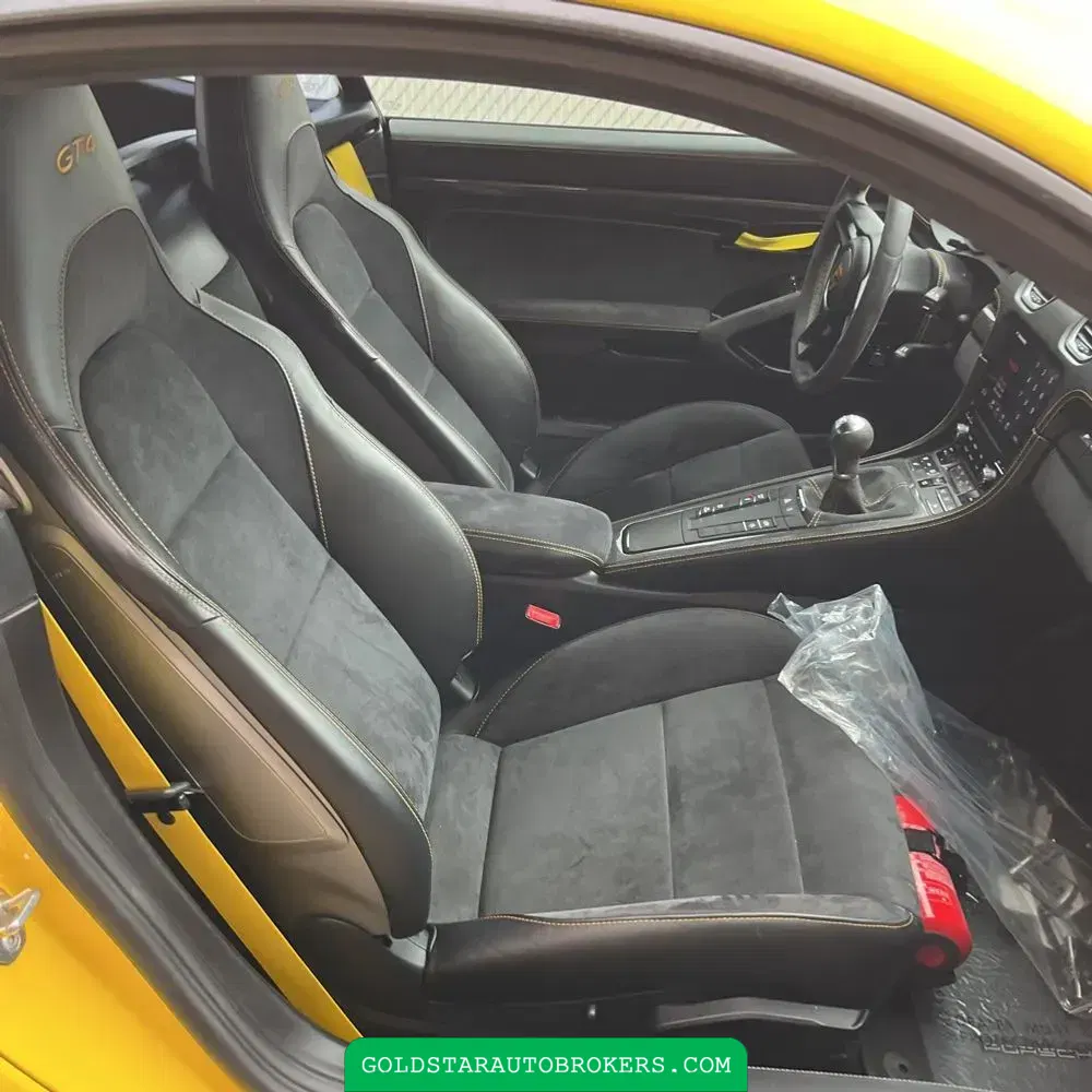 2021 Porsche 718 Cayman GT4