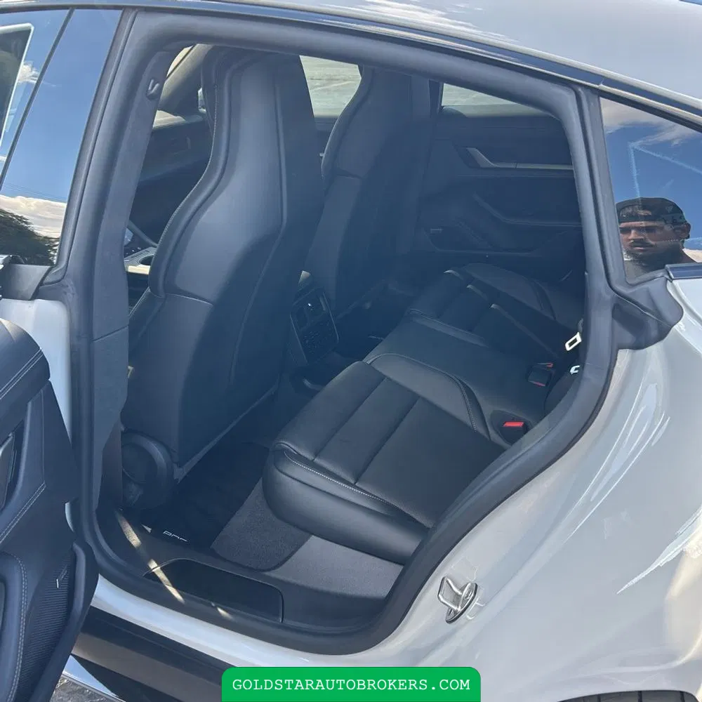 2025 Porsche Taycan Turbo S