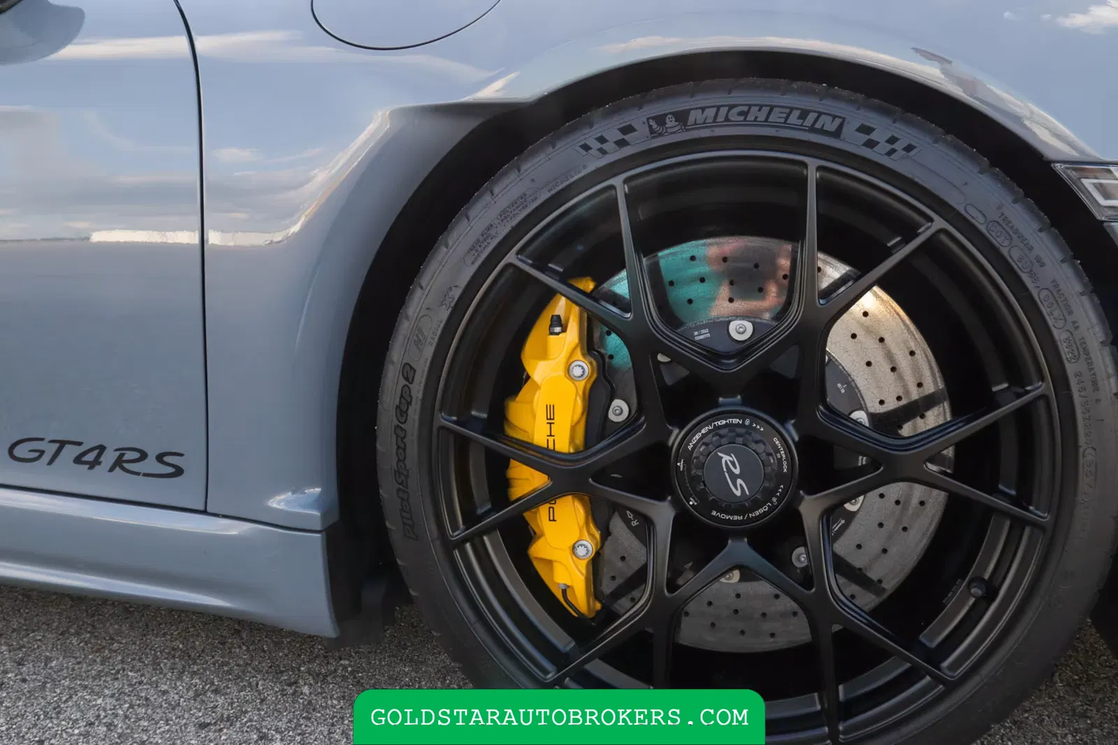 2023 Porsche 718 Cayman GT4 RS