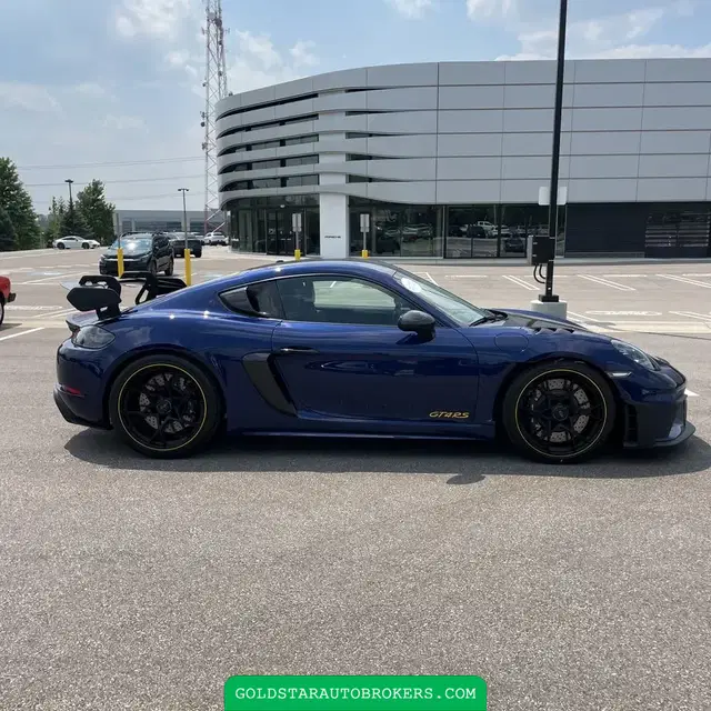 2024 Porsche 718 Cayman GT4 RS