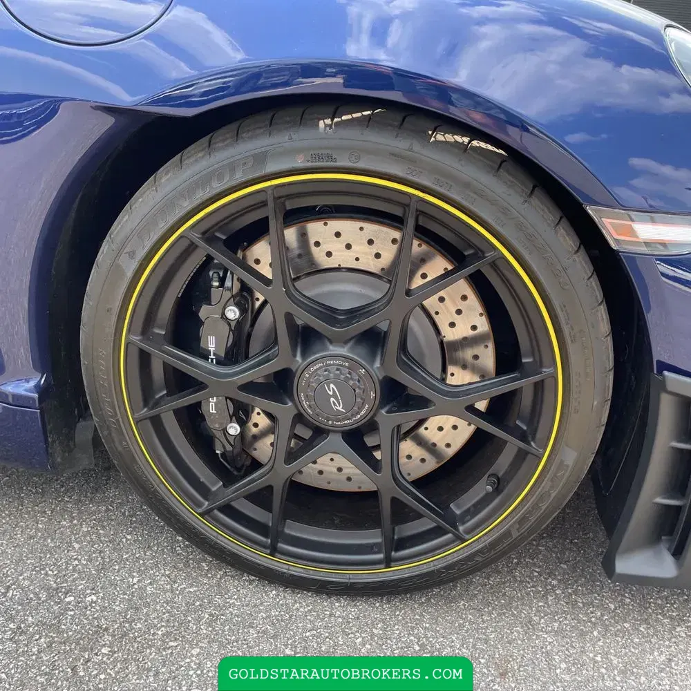 2024 Porsche 718 Cayman GT4 RS