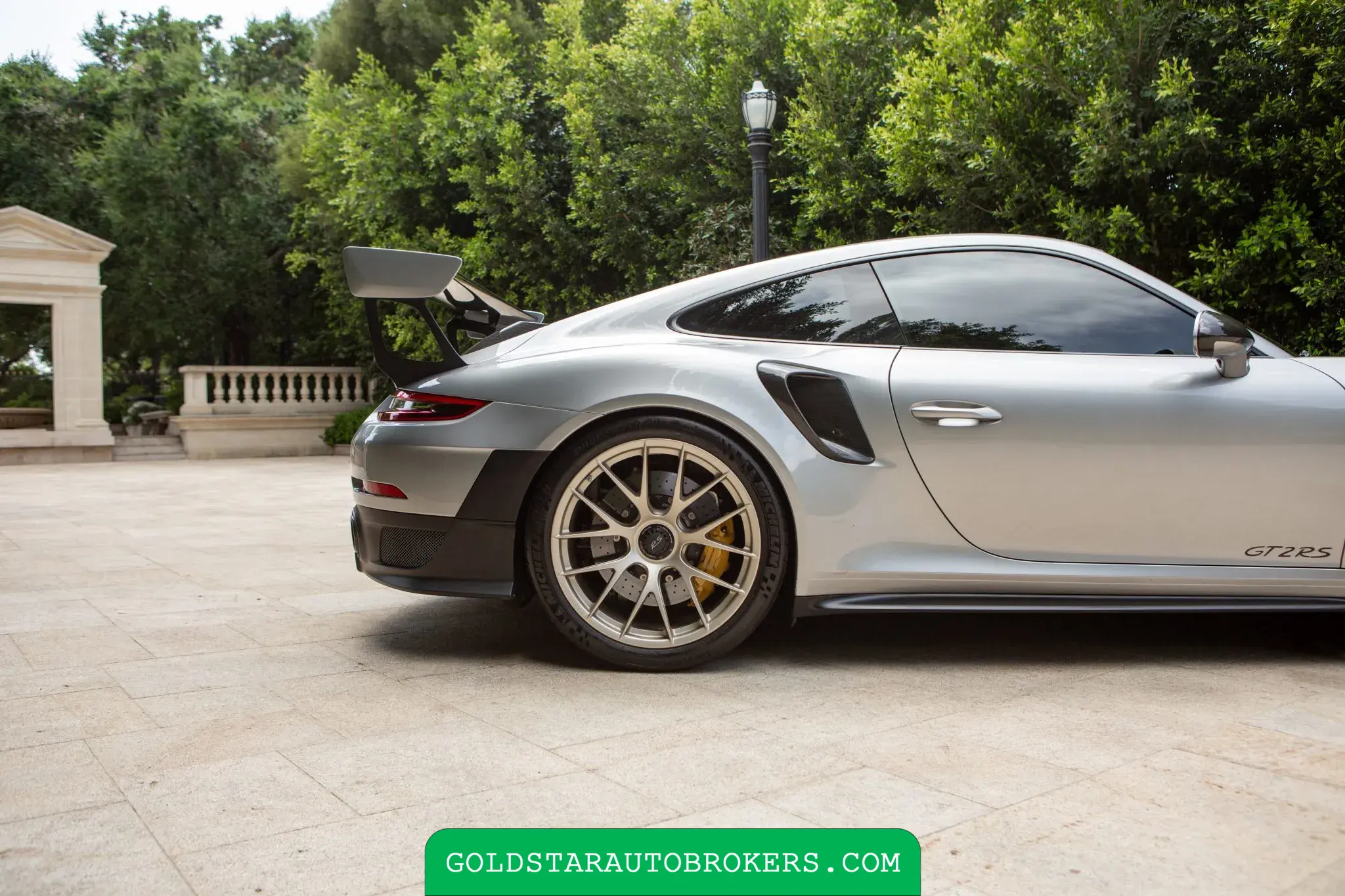 2018 Porsche 911 GT2 RS Weissach