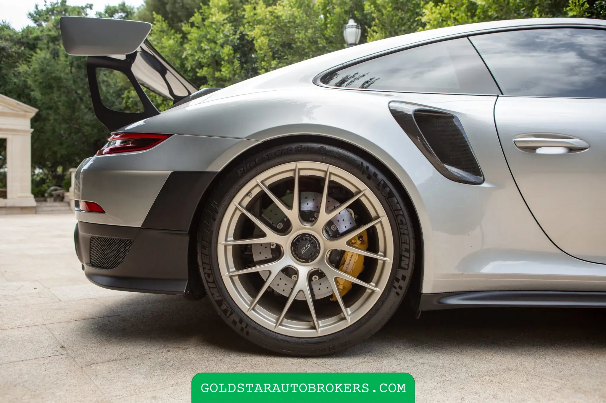 2018 Porsche 911 GT2 RS Weissach