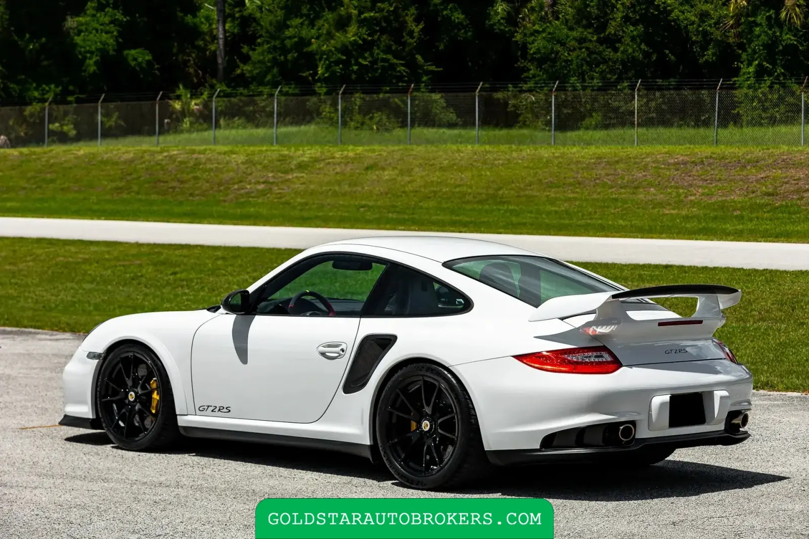 5k-Mile 2011 Porsche 911 GT2 RS