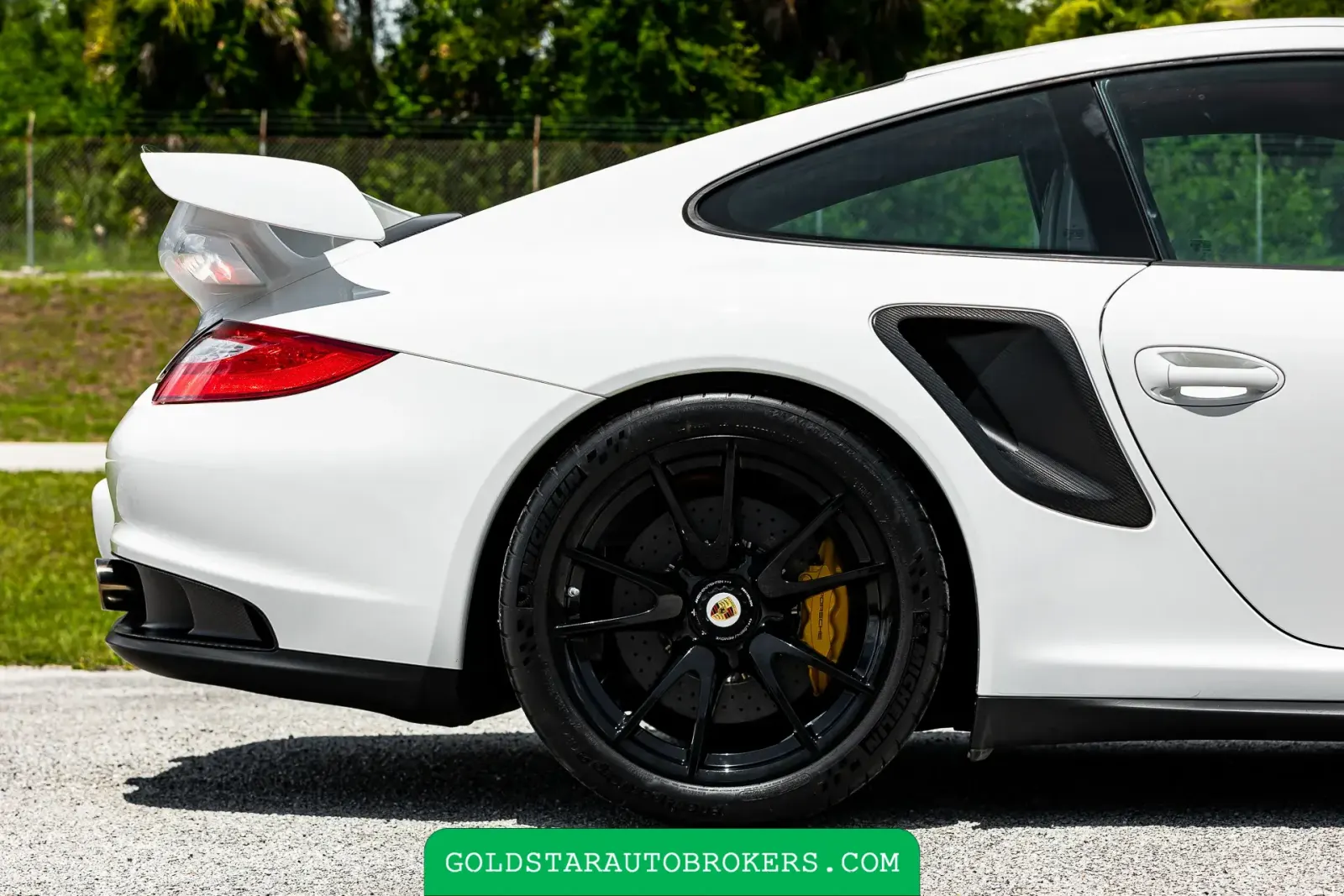5k-Mile 2011 Porsche 911 GT2 RS