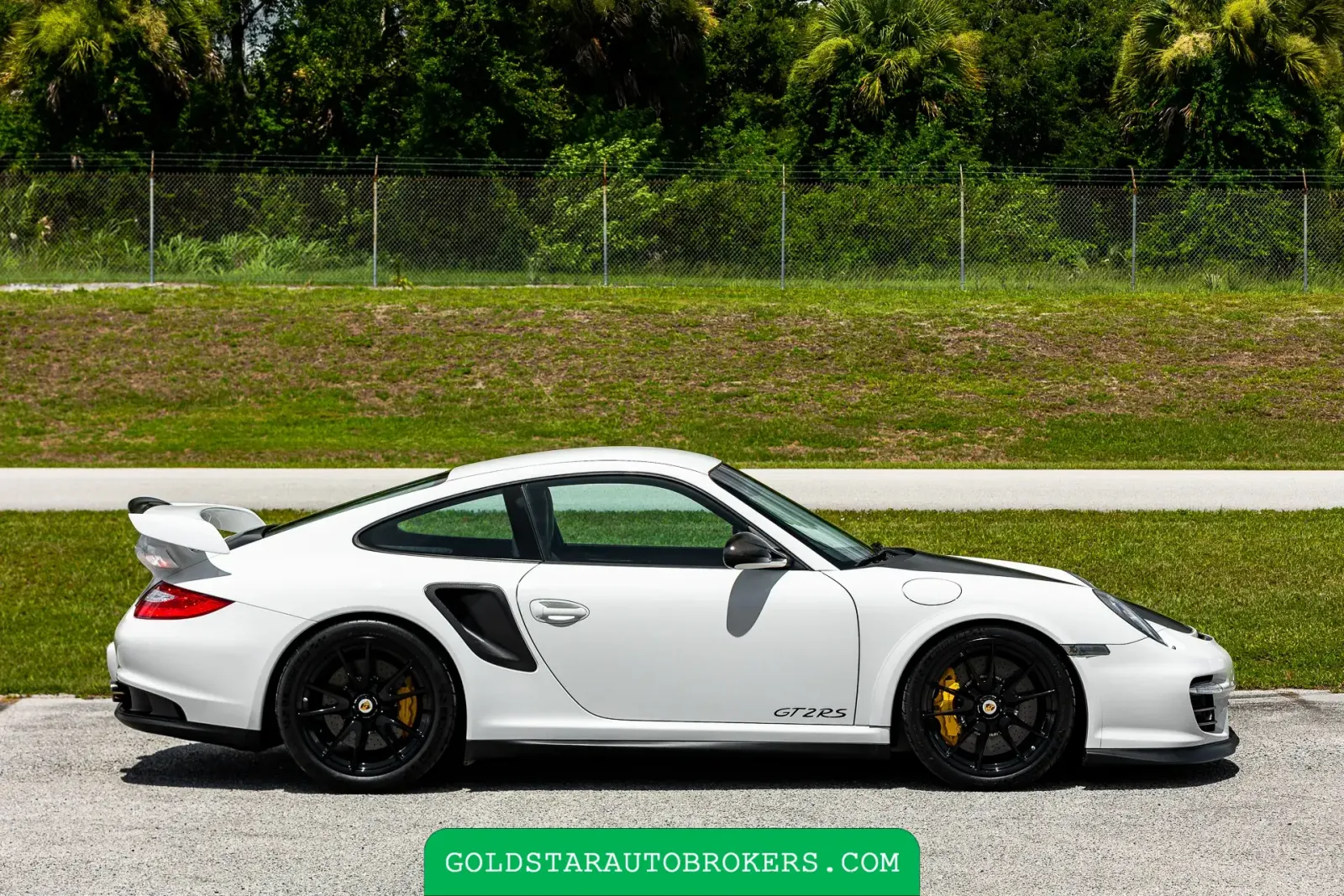 5k-Mile 2011 Porsche 911 GT2 RS