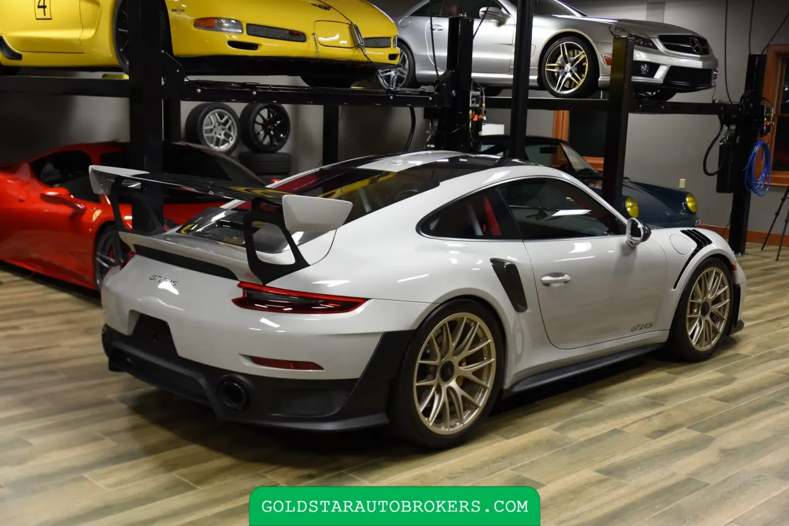 2018 Porsche 911 GT2 RS Weissach