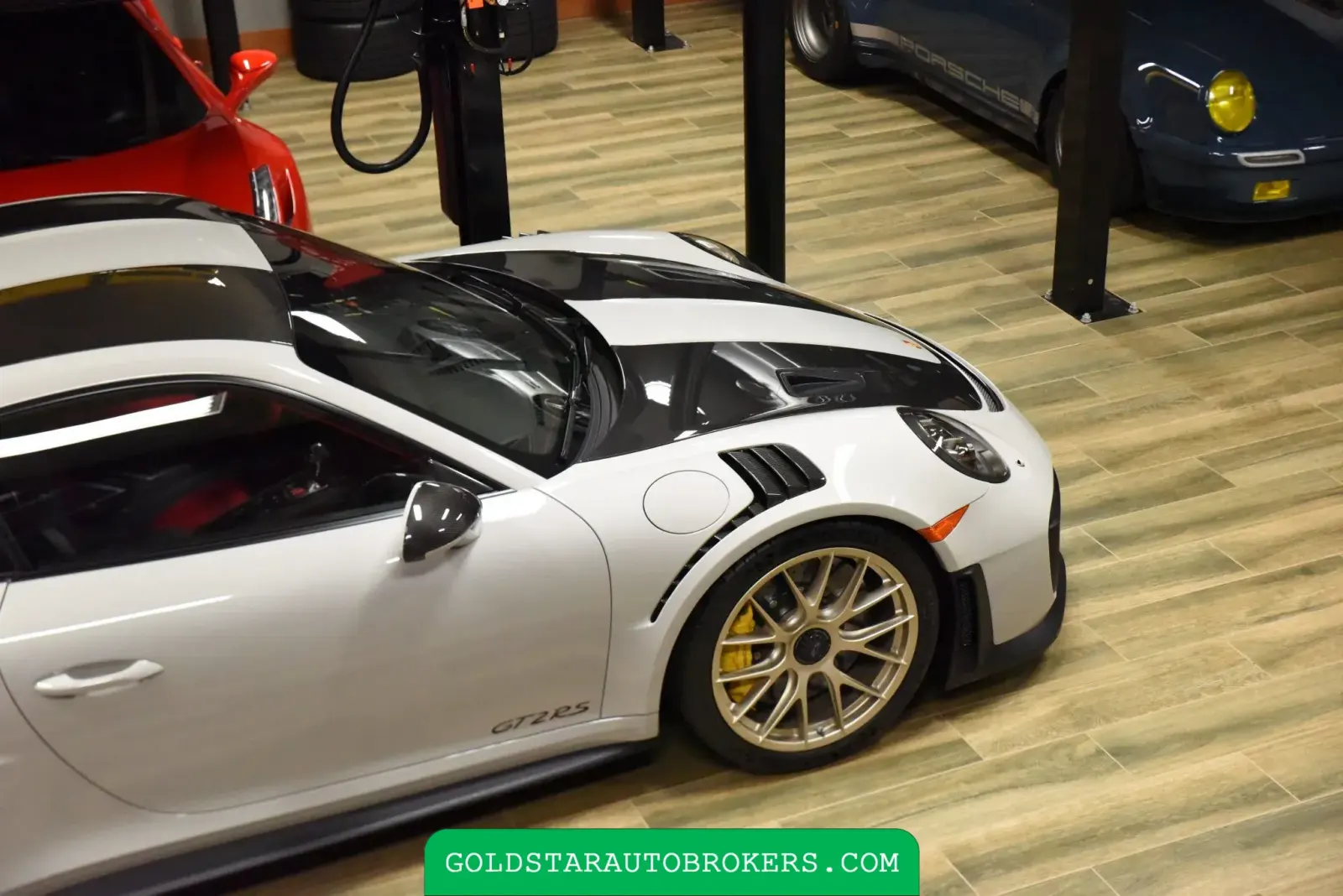 2018 Porsche 911 GT2 RS Weissach