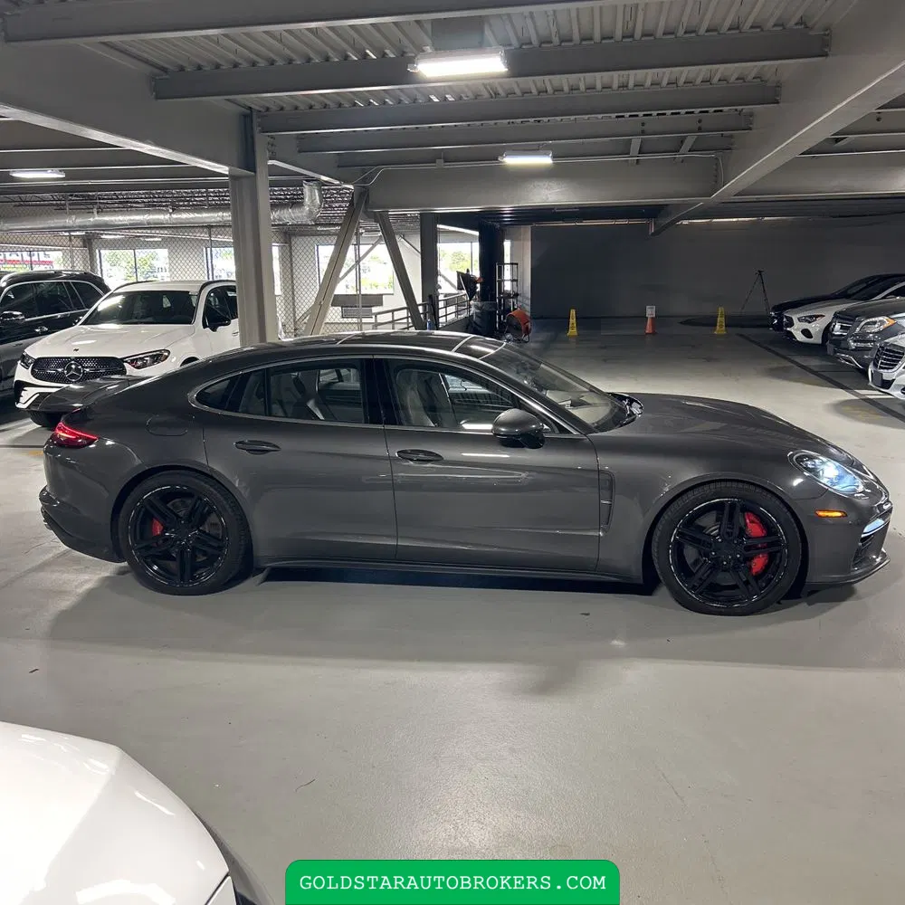 2018 Porsche Panamera Turbo