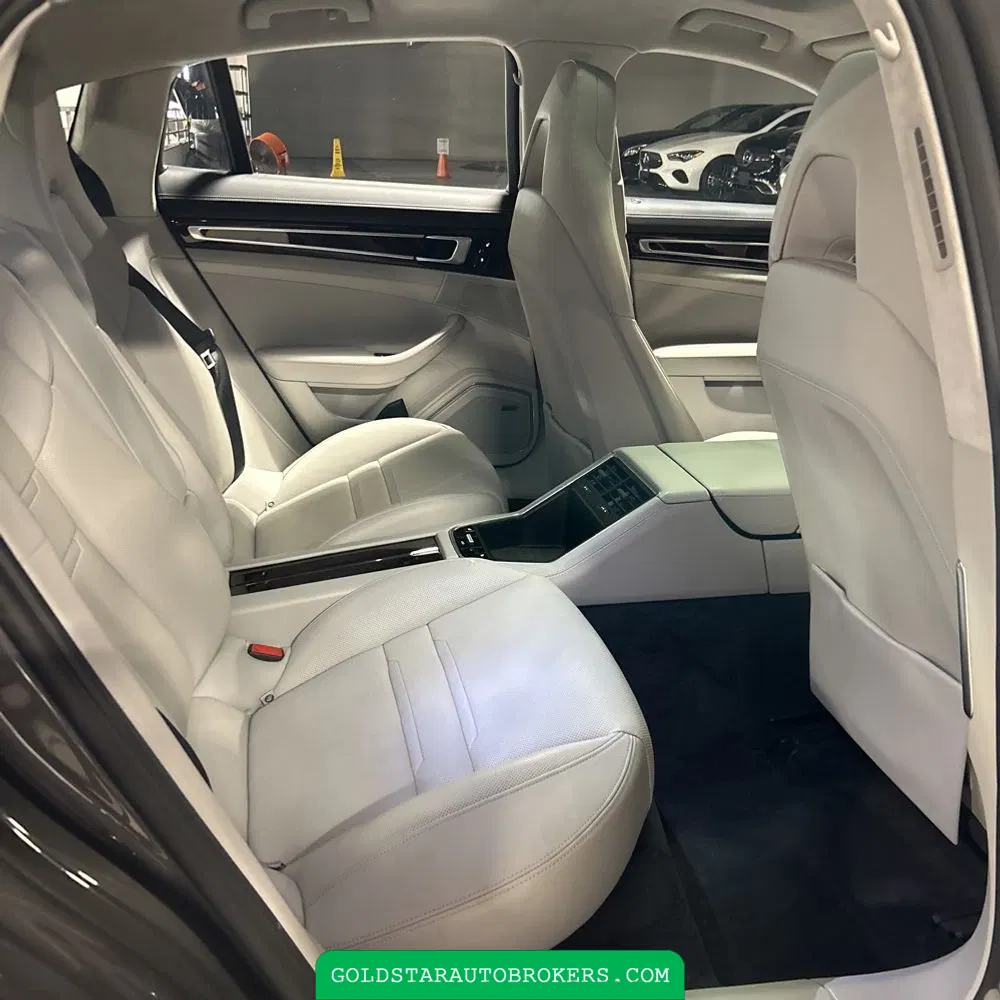 2018 Porsche Panamera Turbo