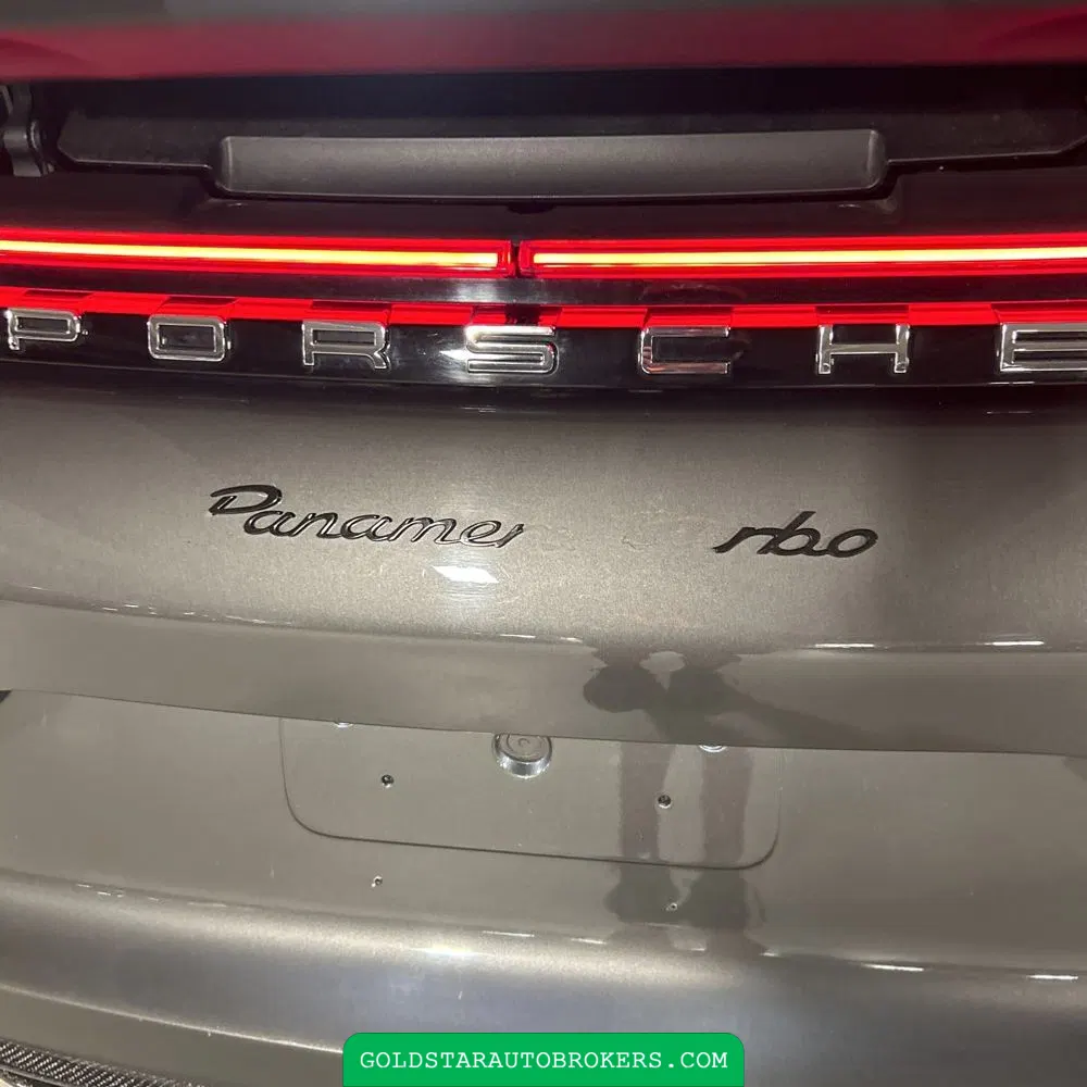 2018 Porsche Panamera Turbo