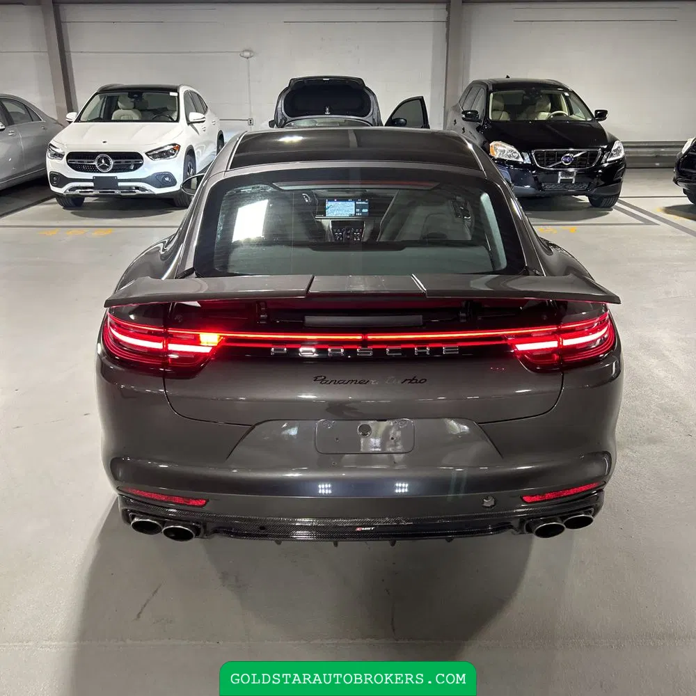 2018 Porsche Panamera Turbo