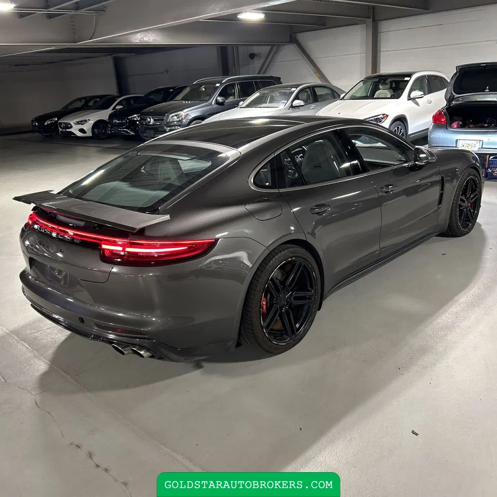 2018 Porsche Panamera Turbo