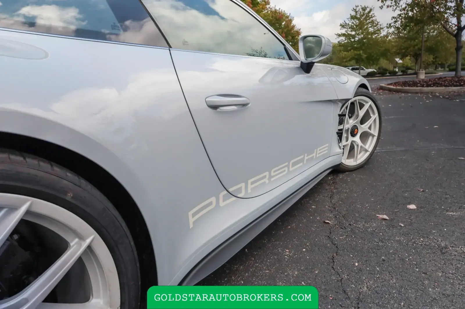 2024 Porsche 911 S/T Heritage Design