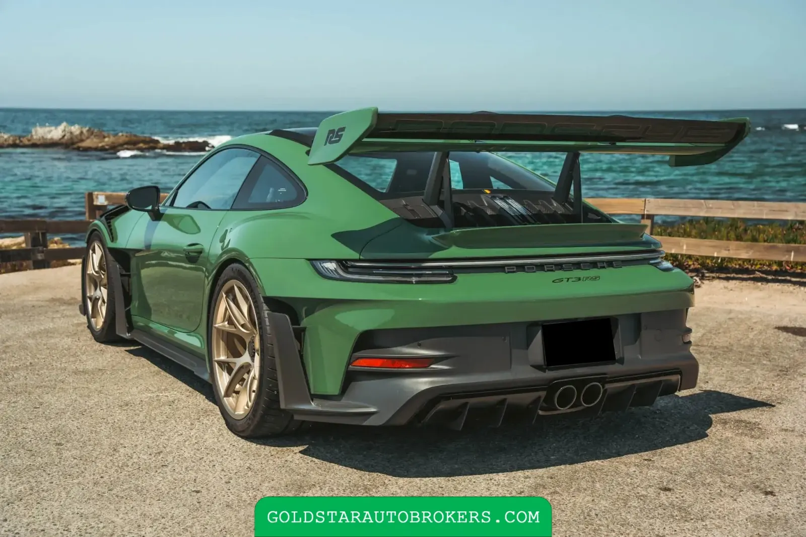 Auratium Green 2024 Porsche 911 GT3 RS Weissach