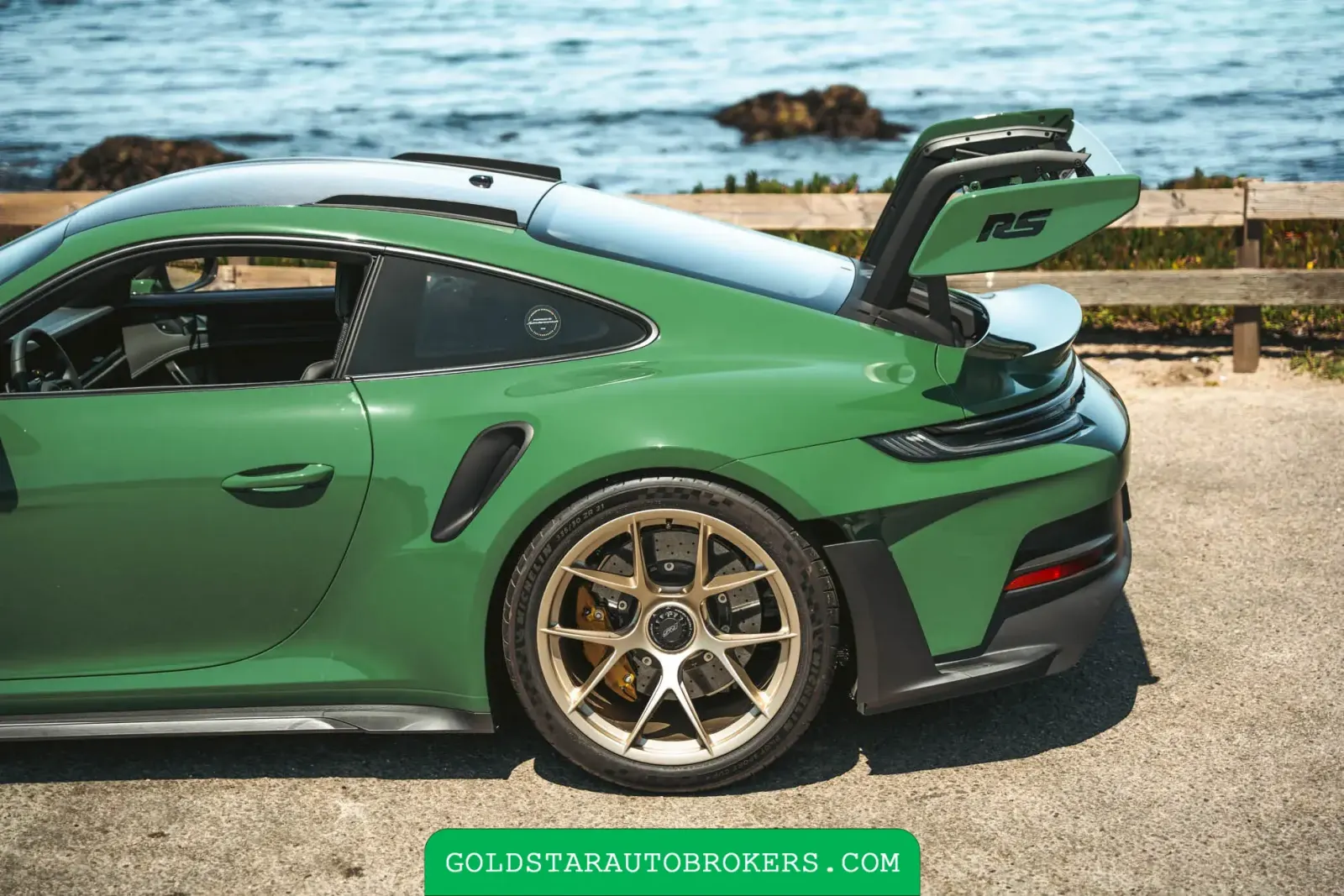 Auratium Green 2024 Porsche 911 GT3 RS Weissach