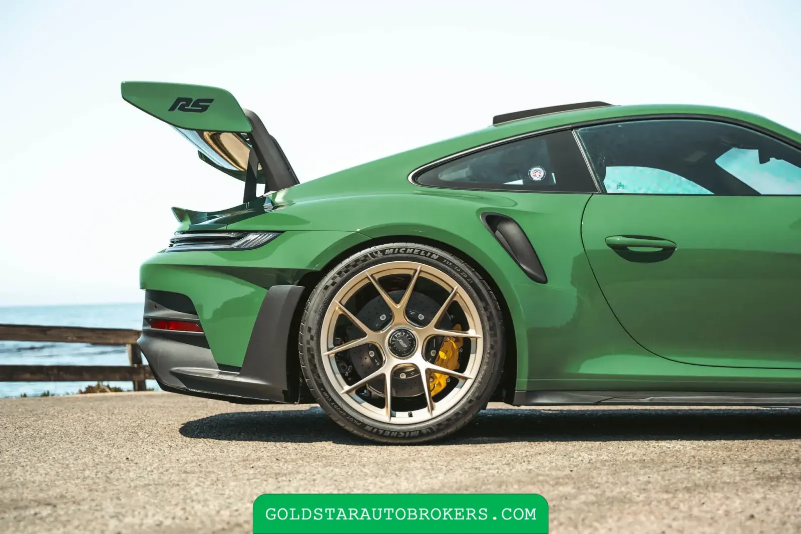 Auratium Green 2024 Porsche 911 GT3 RS Weissach