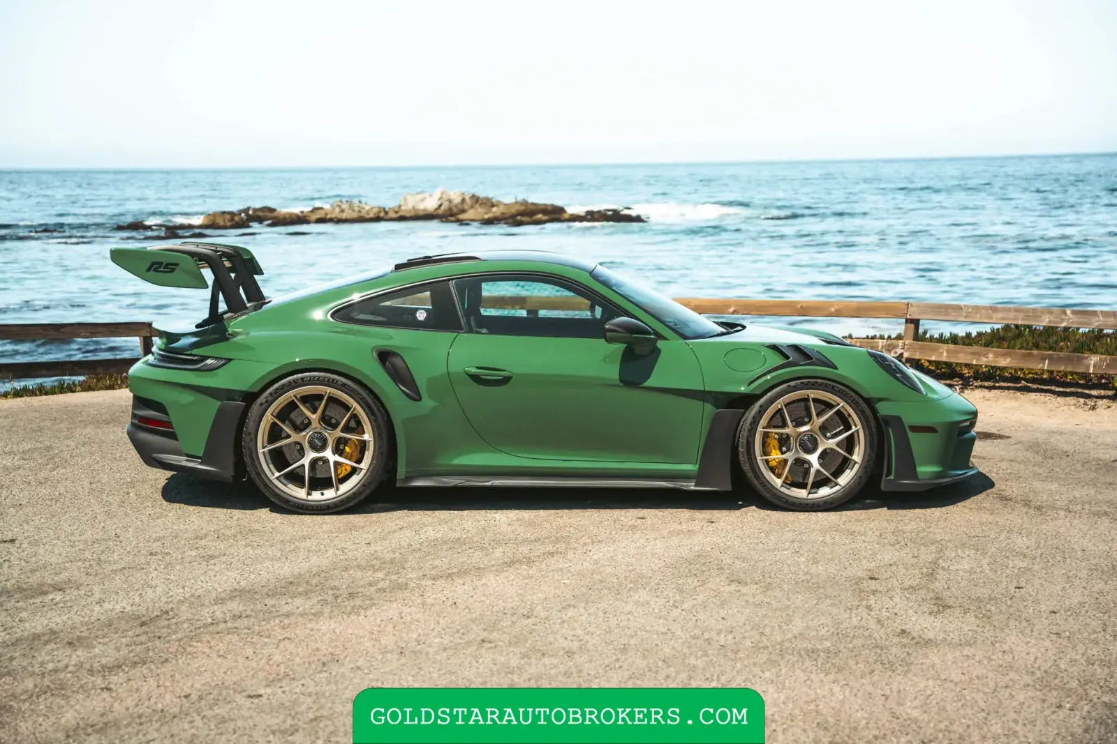 Auratium Green 2024 Porsche 911 GT3 RS Weissach