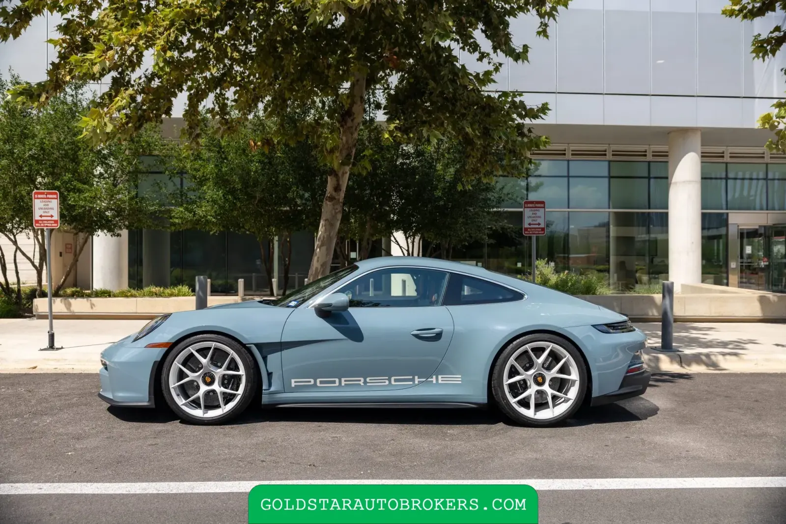 2024 Porsche 911 S/T Heritage Design